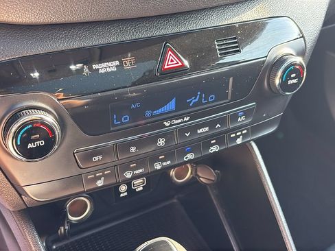 Used 2018 Hyundai Tucson Value AWD/4WD image 20