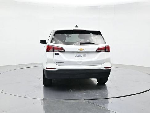 Used 2024 Chevrolet Equinox LS w/ LS Convenience Package FWD image 8