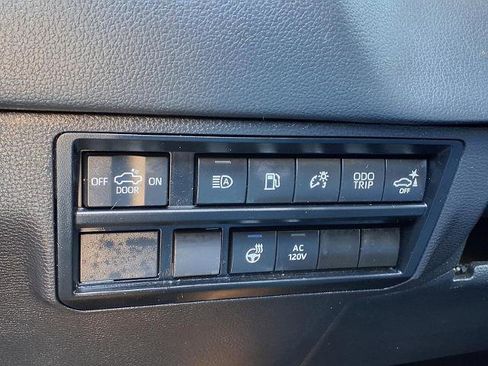 Used 2024 Toyota Tundra Limited image 14