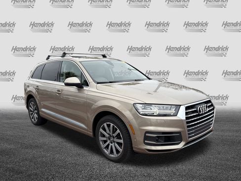 Used 2019 Audi Q7 3.0T Prestige w/ Prestige Package image 2