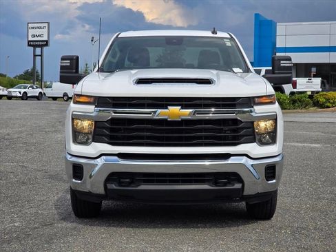 Used 2024 Chevrolet Silverado 2500 LT AWD/4WD image 20
