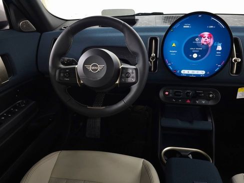 New 2025 MINI Cooper Countryman SE image 14