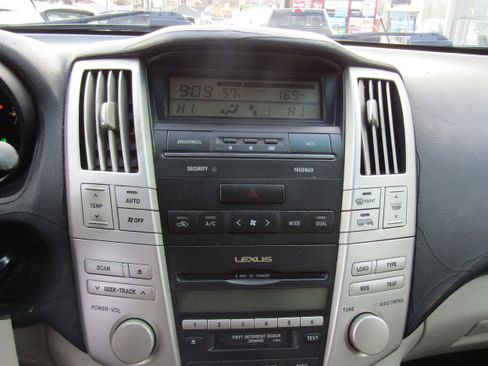 Used 2004 Lexus RX 330 Base image 14