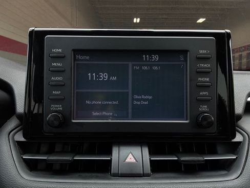 Used 2019 Toyota RAV4 XLE w/ Carpet Mat Package FWD image 28