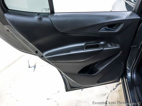 Used 2019 Chevrolet Equinox LT FWD image 25