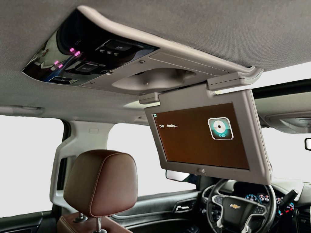 Used 2019 Chevrolet Suburban Premier w/ Premier Plus Edition AWD/4WD image 50