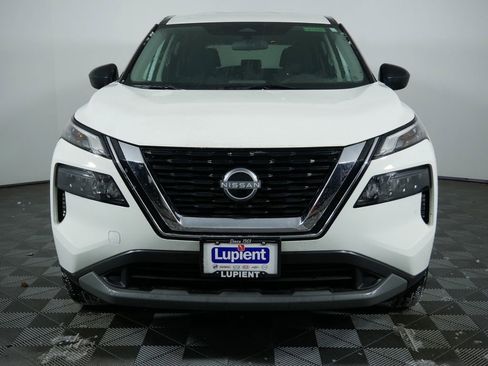 Used 2023 Nissan Rogue S image 3
