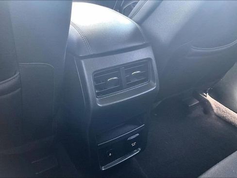 Used 2023 Ford Edge SEL w/ Convenience Package AWD/4WD image 10