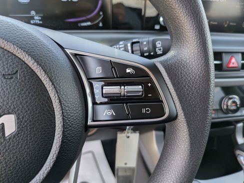 Certified 2026 Kia Seltos LX FWD image 29