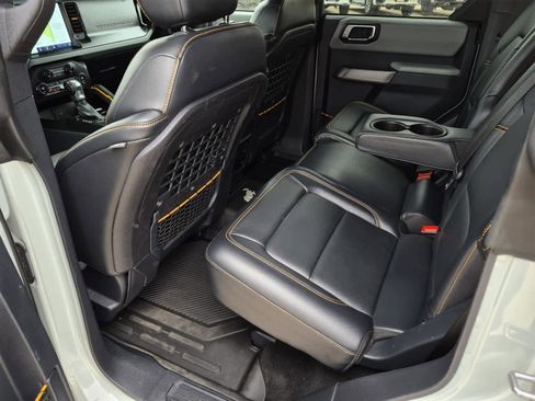 Used 2021 Ford Bronco Badlands image 13