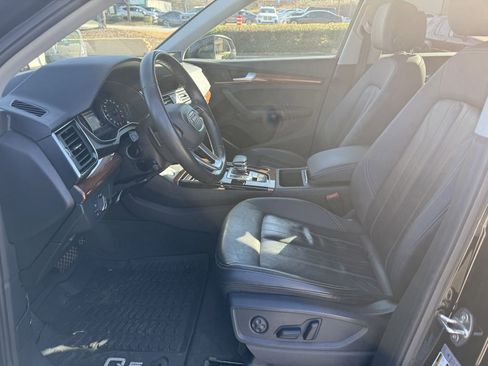 Used 2021 Audi Q5 2.0T Premium w/ Convenience Package image 14