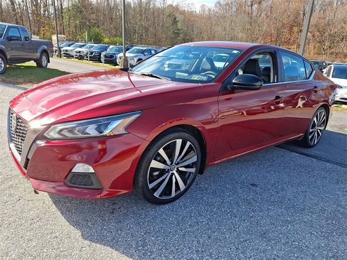 Used 2022 Nissan Altima 2.5 SR image 3