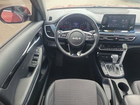 Used 2023 Kia Seltos S FWD image 10