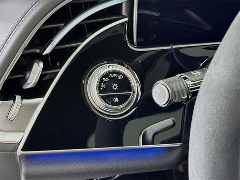 New 2026 Mercedes-Benz E 53 AMG e 4MATIC Sedan image 11