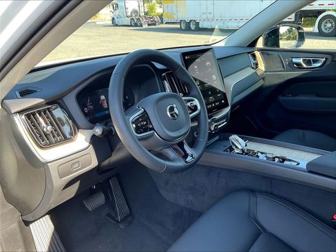 New 2026 Volvo XC60 B5 Plus w/ Climate Package AWD/4WD image 8
