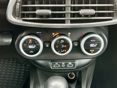 Used 2018 FIAT 500X Trekking image 16