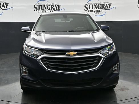 Used 2019 Chevrolet Equinox LT FWD image 2