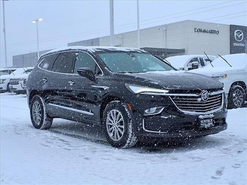 Used 2024 Buick Enclave Premium image 7
