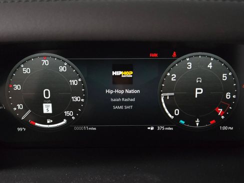 New 2026 Land Rover Defender 110 X-Dynamic SE AWD/4WD image 32