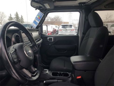 Used 2020 Jeep Gladiator Sport w/ Quick Order Package 24S image 16