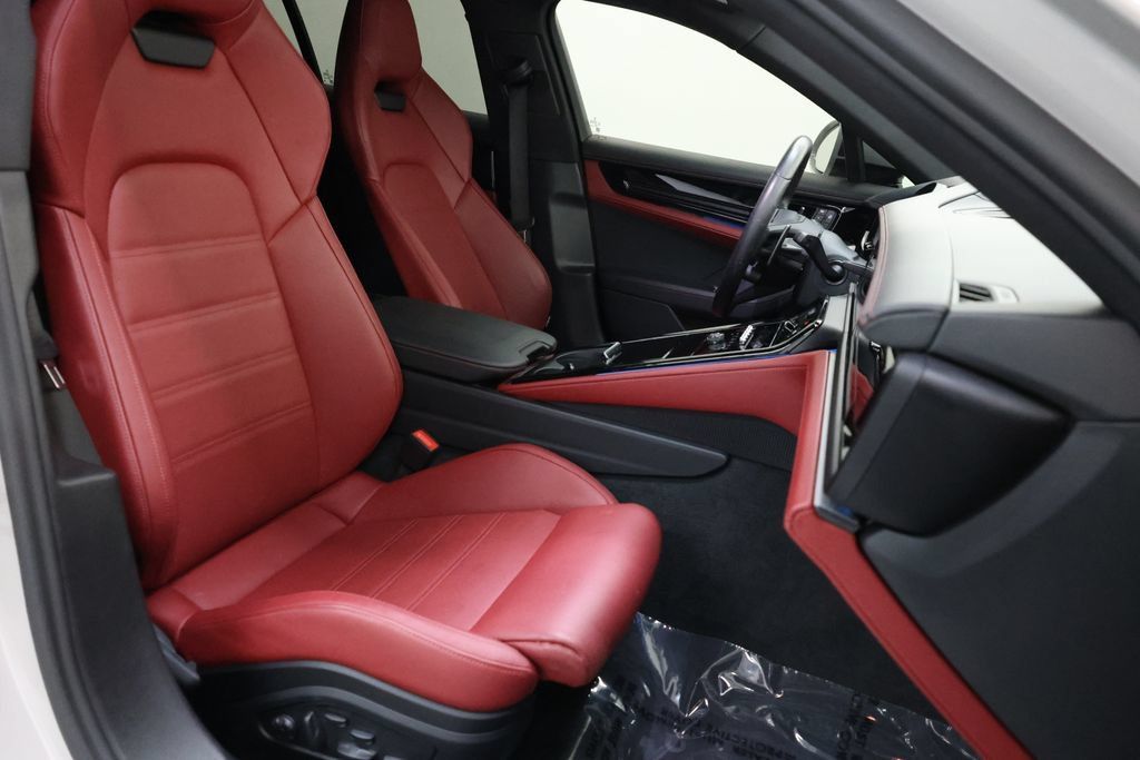 Used 2026 Porsche Panamera image 80