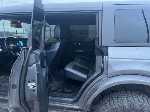 Used 2022 Ford Bronco Outer Banks image 10