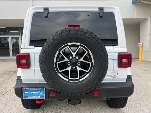 Used 2026 Jeep Wrangler Unlimited Rubicon w/ Steel Bumper Group AWD/4WD image 4