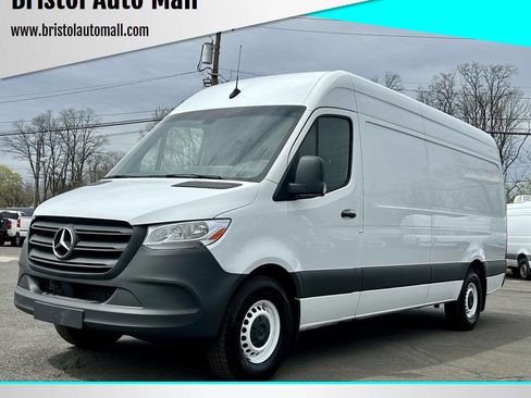 Used 2023 Mercedes-Benz Sprinter 2500 image 1