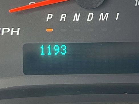 Used 2024 Chevrolet Express 2500 w/ Driver Convenience Package image 27