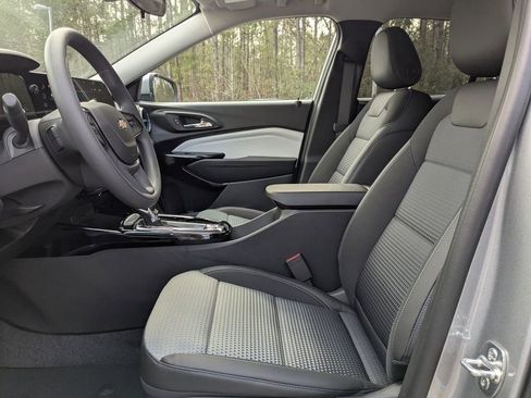 New 2026 Chevrolet Trax LT FWD image 21