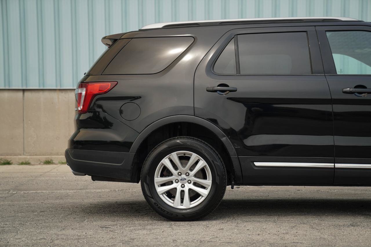 Used 2018 Ford Explorer XLT AWD/4WD image 7