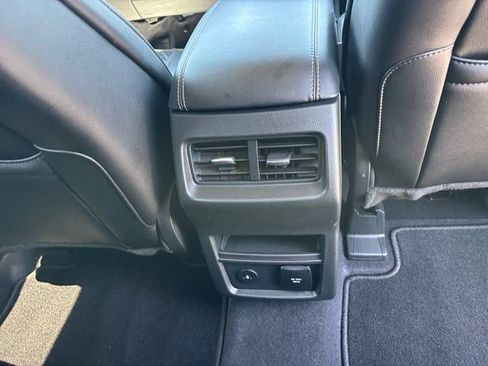 Used 2023 Ford Edge Titanium w/ Class II Trailer Tow Package AWD/4WD image 15