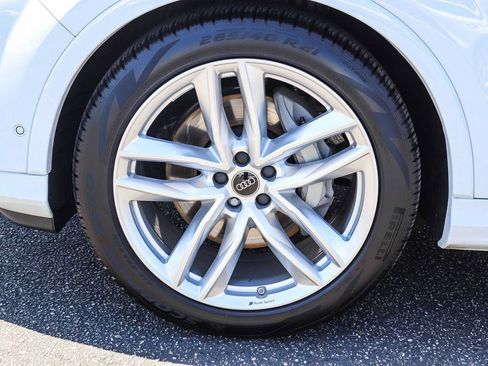 Used 2025 Audi Q7 3.0T Premium Plus w/ Premium Plus Package AWD/4WD image 9