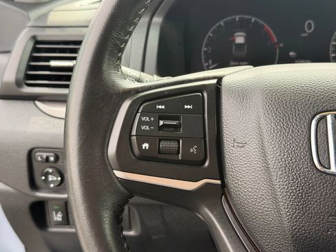 Used 2024 Honda Ridgeline Sport image 16