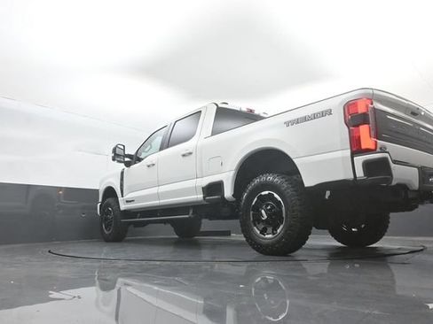 New 2026 Ford F350 Platinum w/ Tremor Off-Road Package AWD/4WD image 31