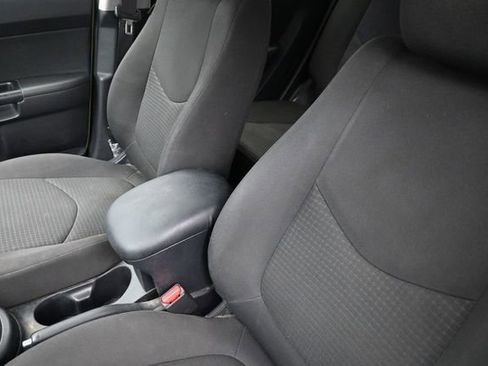 Used 2013 Kia Soul FWD image 17