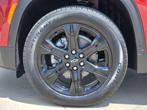 New 2027 Chevrolet Traverse LT w/ Midnight/Sport Edition FWD image 12