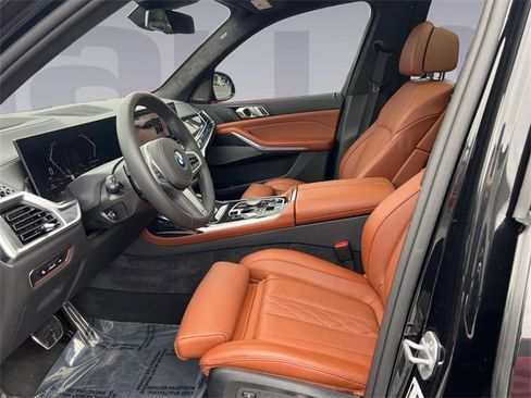 Used 2026 BMW X7 xDrive40i w/ M Sport Package image 10