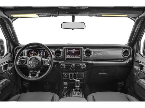 Used 2018 Jeep Wrangler Unlimited Sahara w/ Dual Top Group AWD/4WD image 5