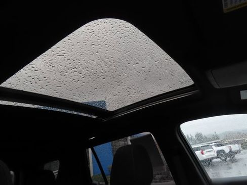 Used 2025 Chevrolet Equinox LT image 40