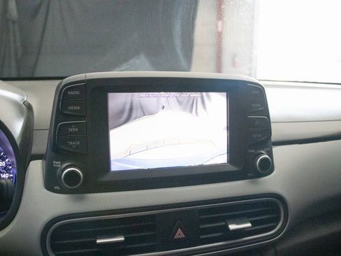Used 2019 Hyundai Kona SE image 33