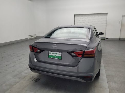 Used 2024 Nissan Altima 2.5 SV image 7