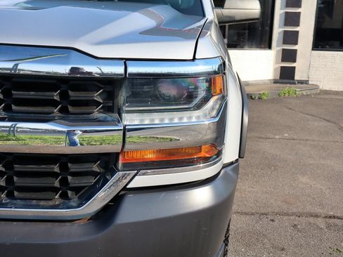 Used 2018 Chevrolet Silverado 1500 W/T w/ WT Fleet Convenience Package RWD image 11