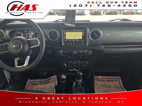 Used 2023 Jeep Gladiator Overland AWD/4WD image 15