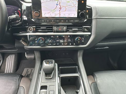 Certified 2023 Nissan Pathfinder Platinum image 21