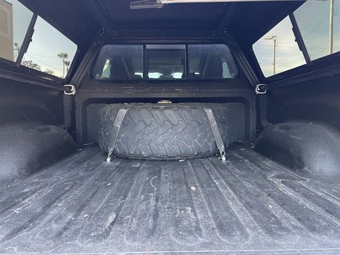 Used 2018 RAM 3500 Laramie w/ Convenience Group AWD/4WD image 43