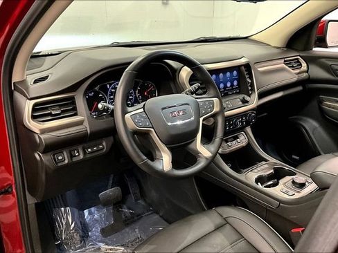 Used 2022 GMC Acadia Denali w/ Denali Ultimate Package AWD/4WD image 17