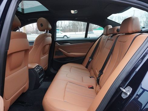 Used 2023 BMW 540i xDrive 540i xDrive w/ M Sport Package image 40