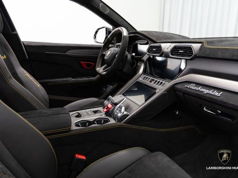 Used 2024 Lamborghini Urus Performante image 60
