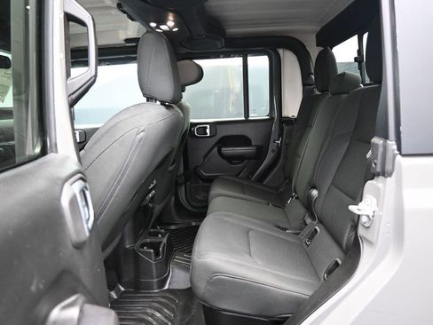 Used 2022 Jeep Gladiator Mojave AWD/4WD image 24